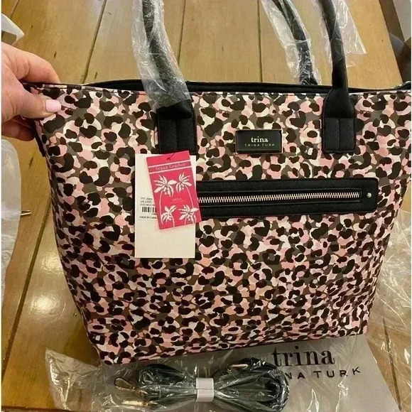 Trina Turk Women's Tote Leopard Adjustable Strap New with tags 13”‎ H x 18” L - Picture 1 of 14